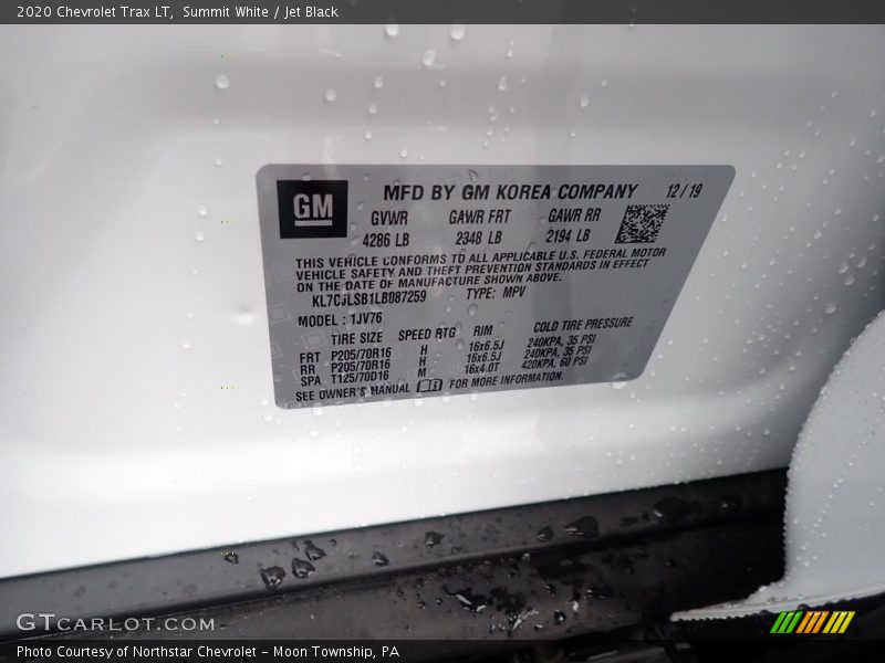 Summit White / Jet Black 2020 Chevrolet Trax LT