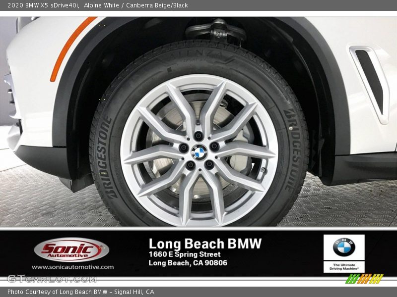 Alpine White / Canberra Beige/Black 2020 BMW X5 sDrive40i