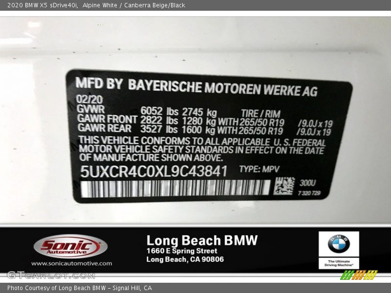 Alpine White / Canberra Beige/Black 2020 BMW X5 sDrive40i