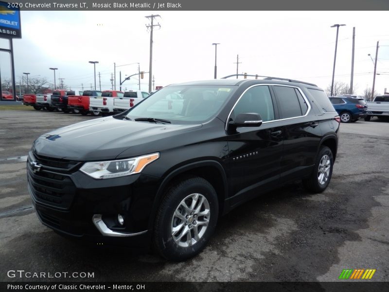 Mosaic Black Metallic / Jet Black 2020 Chevrolet Traverse LT