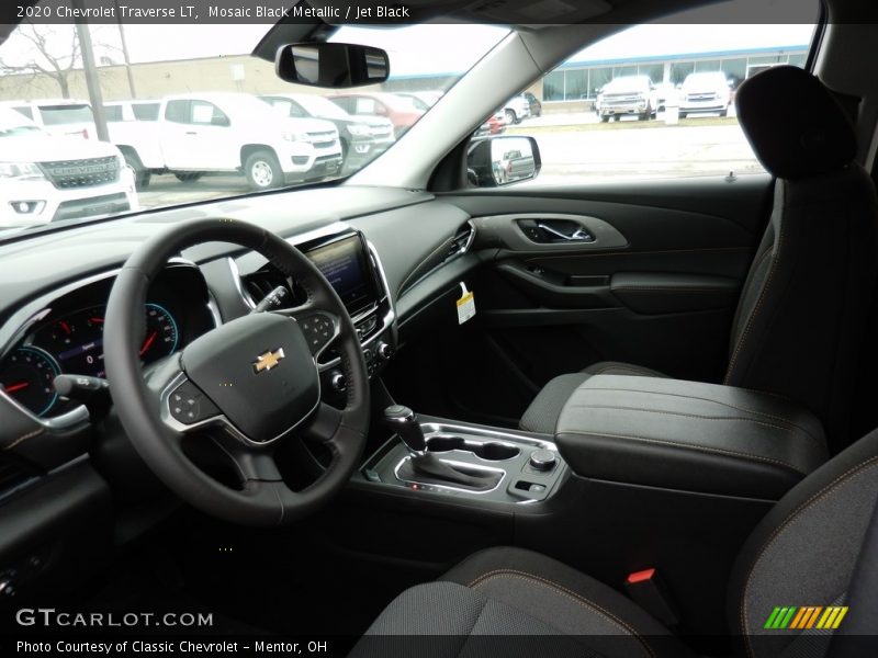 Mosaic Black Metallic / Jet Black 2020 Chevrolet Traverse LT