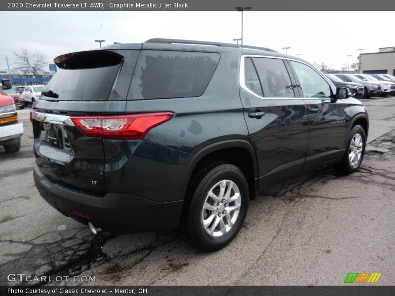 Graphite Metallic / Jet Black 2020 Chevrolet Traverse LT AWD