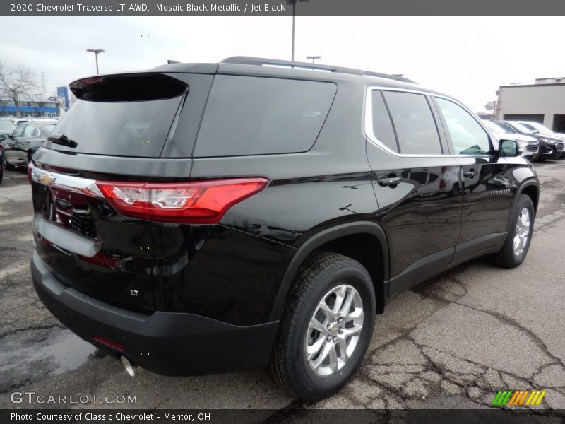 Mosaic Black Metallic / Jet Black 2020 Chevrolet Traverse LT AWD