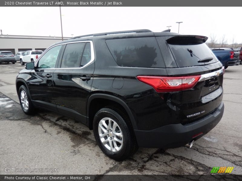 Mosaic Black Metallic / Jet Black 2020 Chevrolet Traverse LT AWD