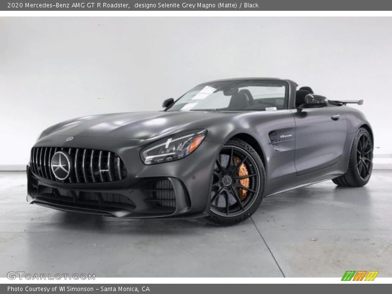 Front 3/4 View of 2020 AMG GT R Roadster