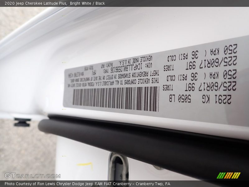 Bright White / Black 2020 Jeep Cherokee Latitude Plus