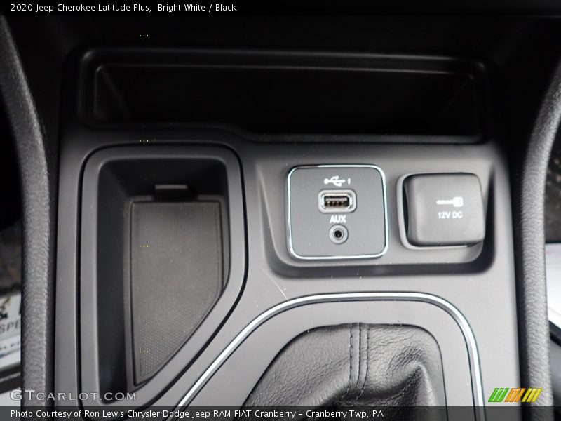 Bright White / Black 2020 Jeep Cherokee Latitude Plus