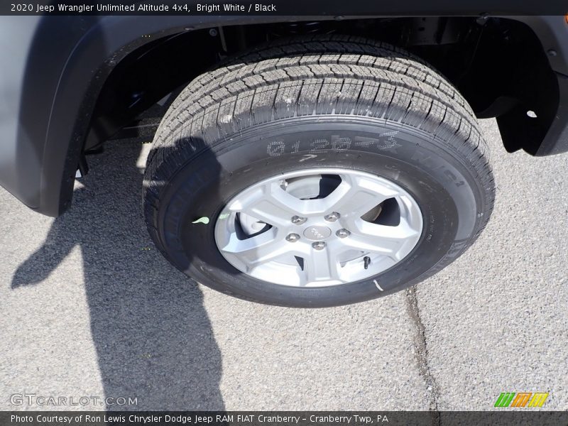 Bright White / Black 2020 Jeep Wrangler Unlimited Altitude 4x4