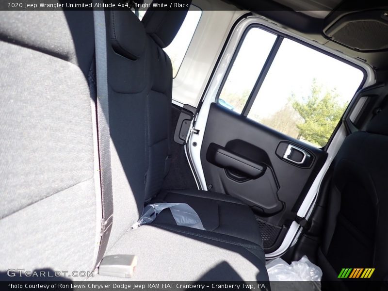 Bright White / Black 2020 Jeep Wrangler Unlimited Altitude 4x4