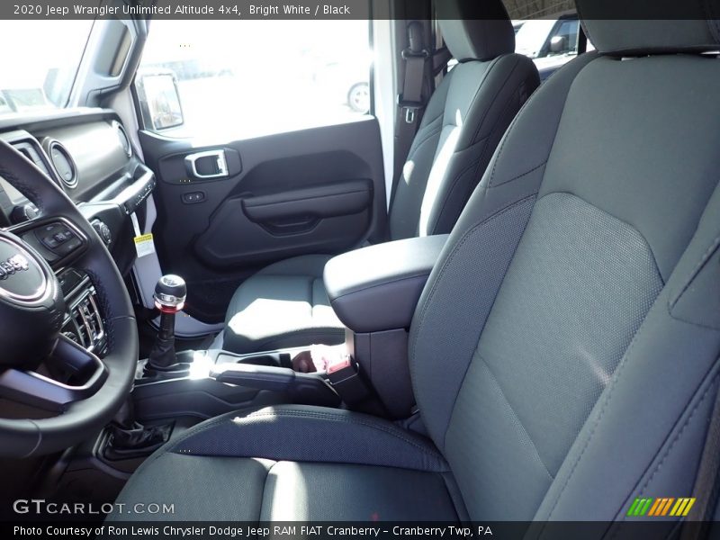 Bright White / Black 2020 Jeep Wrangler Unlimited Altitude 4x4