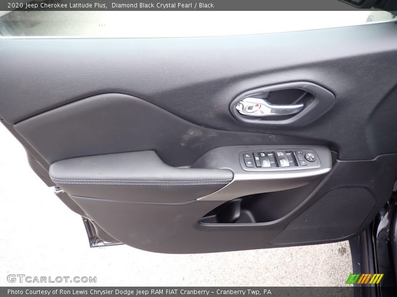 Diamond Black Crystal Pearl / Black 2020 Jeep Cherokee Latitude Plus