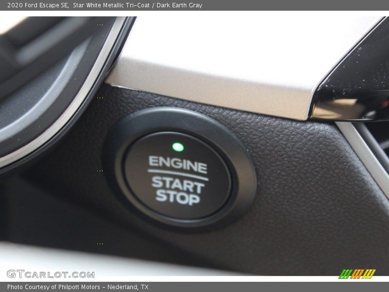 Star White Metallic Tri-Coat / Dark Earth Gray 2020 Ford Escape SE