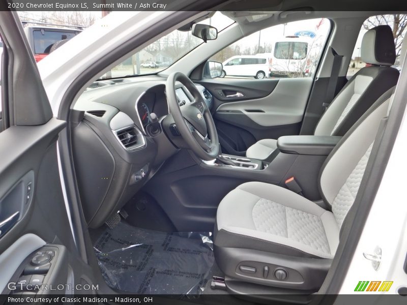 Summit White / Ash Gray 2020 Chevrolet Equinox LS