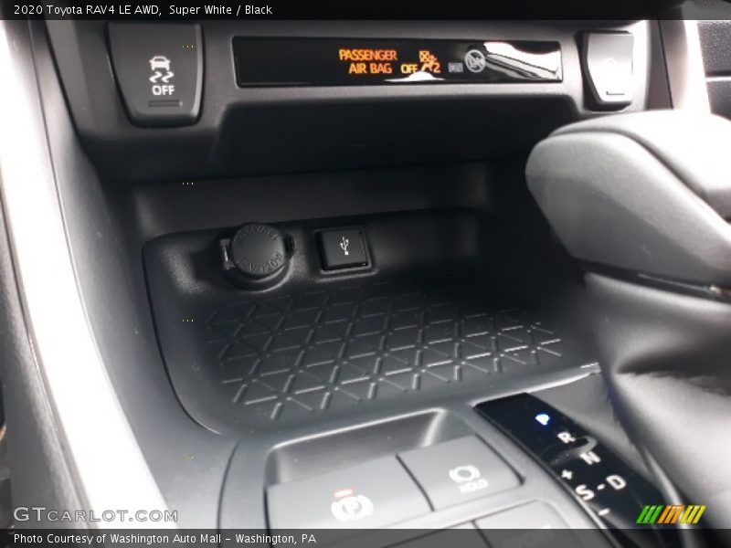 Super White / Black 2020 Toyota RAV4 LE AWD