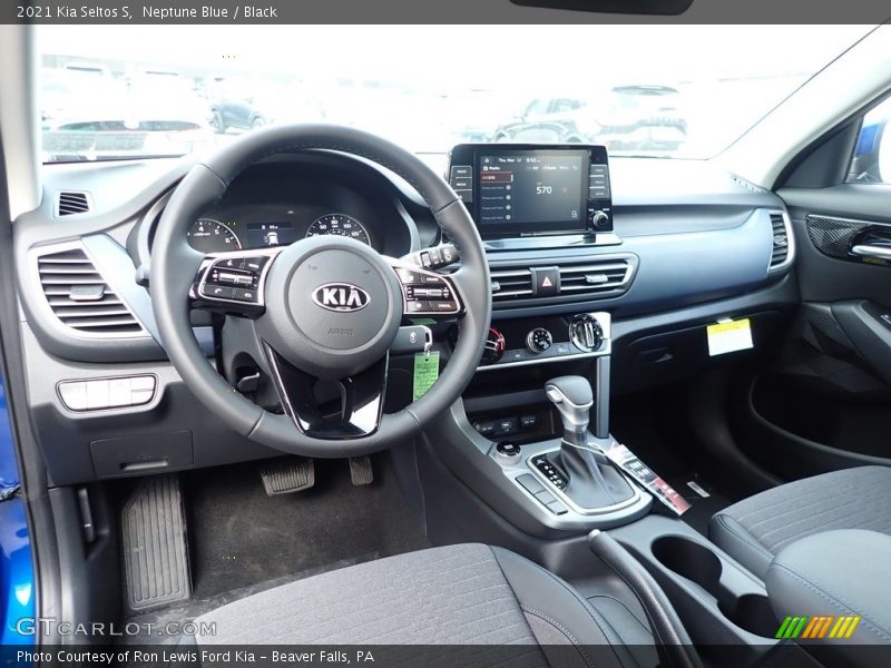  2021 Seltos S Black Interior