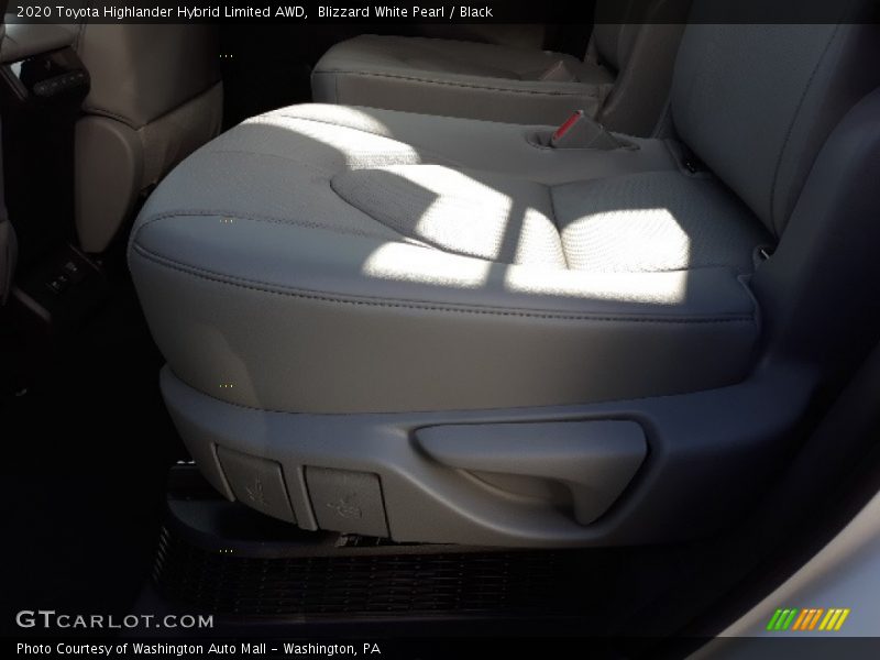 Blizzard White Pearl / Black 2020 Toyota Highlander Hybrid Limited AWD