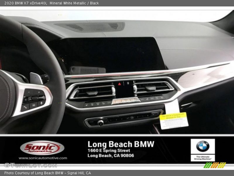 Mineral White Metallic / Black 2020 BMW X7 xDrive40i