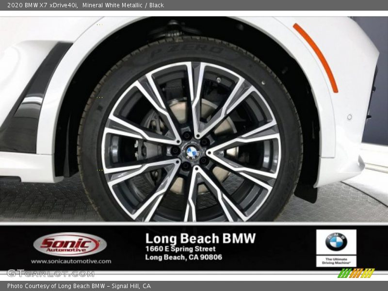 Mineral White Metallic / Black 2020 BMW X7 xDrive40i