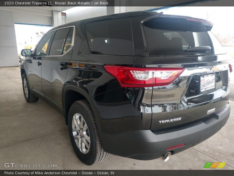 Mosaic Black Metallic / Jet Black 2020 Chevrolet Traverse LS
