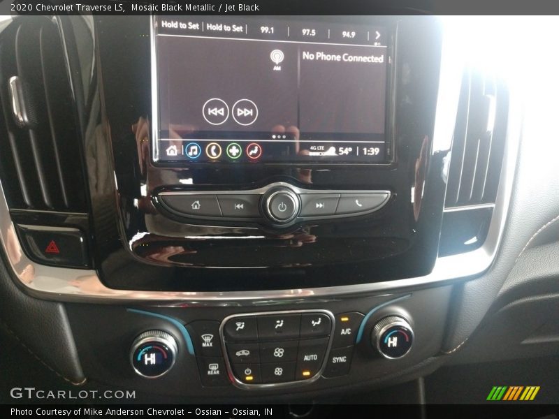 Mosaic Black Metallic / Jet Black 2020 Chevrolet Traverse LS