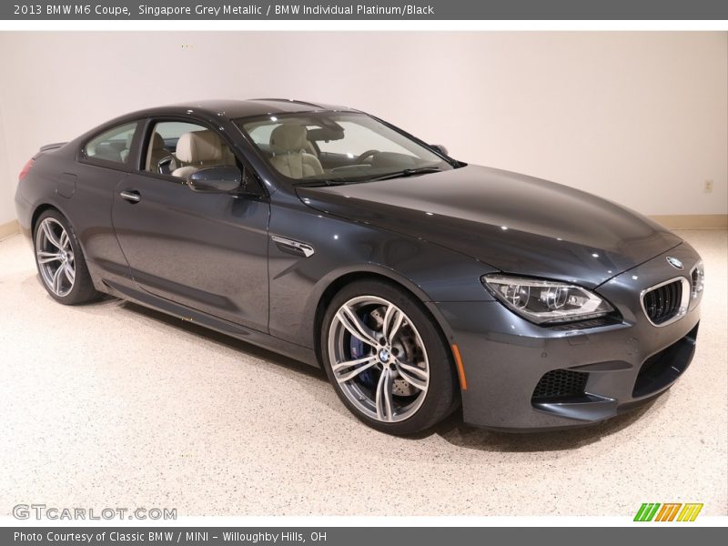 Front 3/4 View of 2013 M6 Coupe