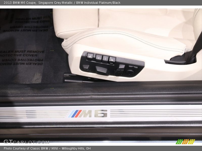 Singapore Grey Metallic / BMW Individual Platinum/Black 2013 BMW M6 Coupe