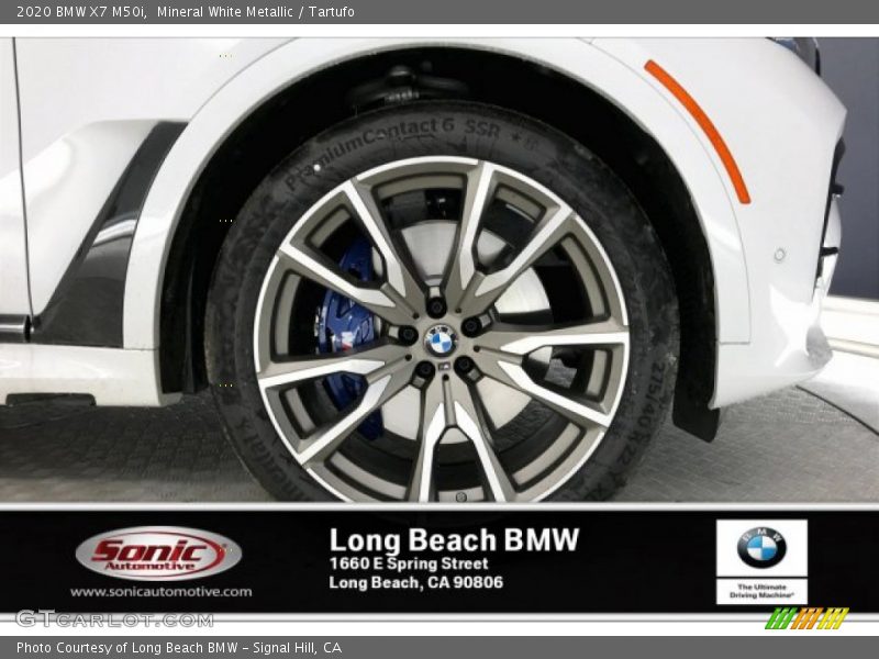Mineral White Metallic / Tartufo 2020 BMW X7 M50i