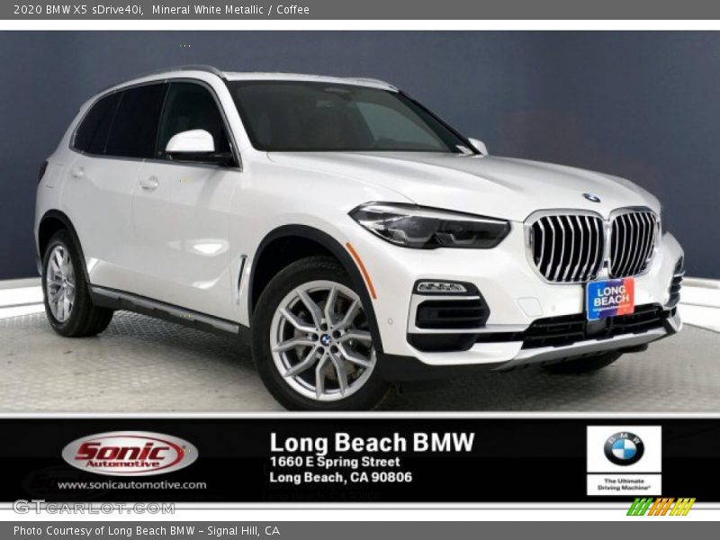 Mineral White Metallic / Coffee 2020 BMW X5 sDrive40i