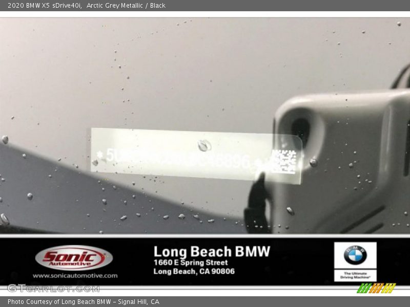 Arctic Grey Metallic / Black 2020 BMW X5 sDrive40i
