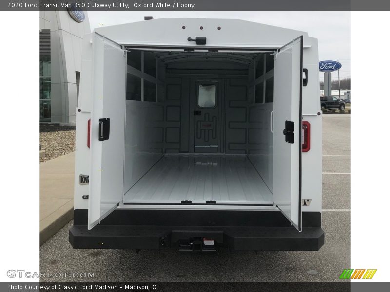 Oxford White / Ebony 2020 Ford Transit Van 350 Cutaway Utility