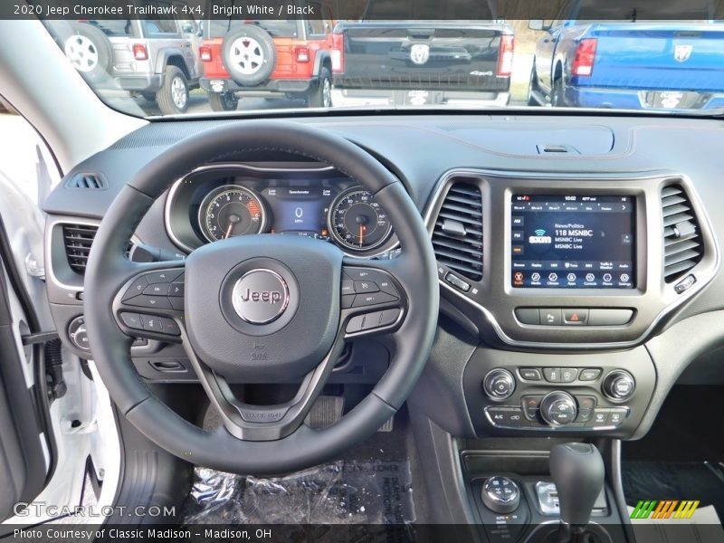 Bright White / Black 2020 Jeep Cherokee Trailhawk 4x4