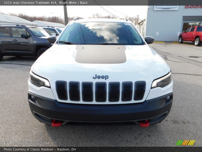 Bright White / Black 2020 Jeep Cherokee Trailhawk 4x4