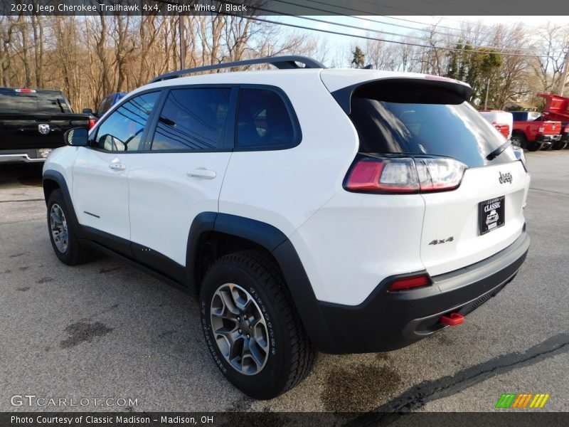 Bright White / Black 2020 Jeep Cherokee Trailhawk 4x4
