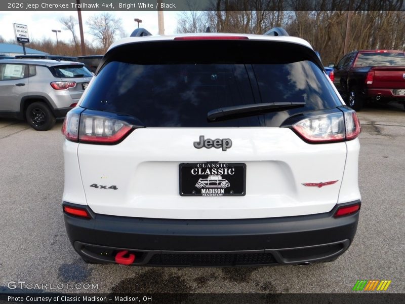 Bright White / Black 2020 Jeep Cherokee Trailhawk 4x4