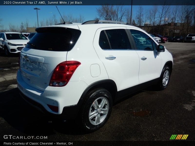 Summit White / Jet Black 2020 Chevrolet Trax LT AWD