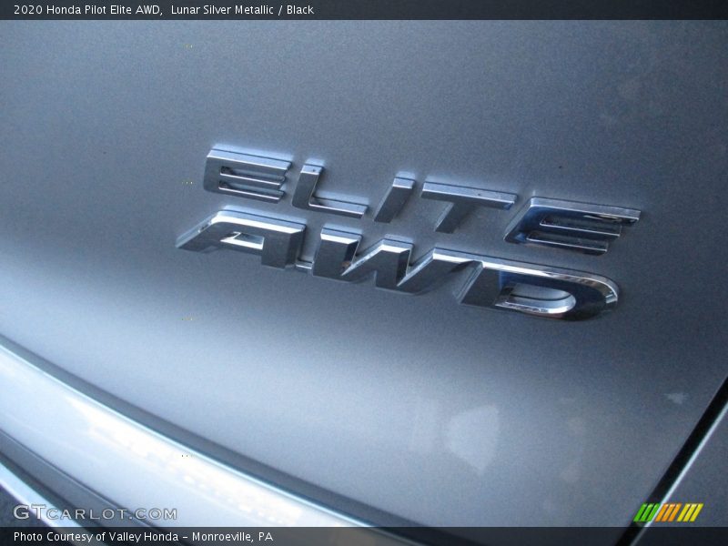 Lunar Silver Metallic / Black 2020 Honda Pilot Elite AWD