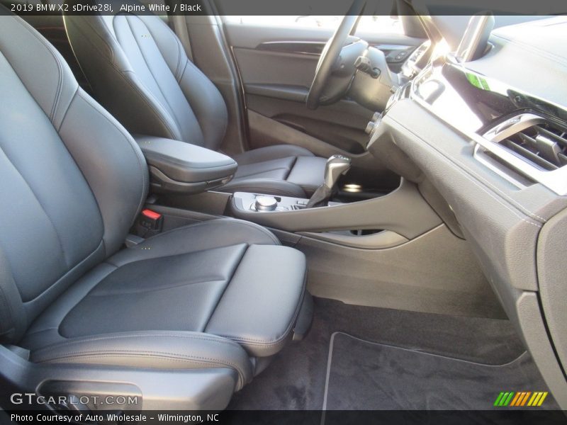 Alpine White / Black 2019 BMW X2 sDrive28i