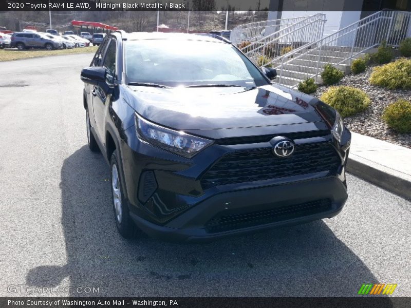 Midnight Black Metallic / Black 2020 Toyota RAV4 LE AWD