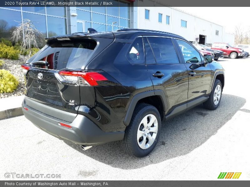 Midnight Black Metallic / Black 2020 Toyota RAV4 LE AWD