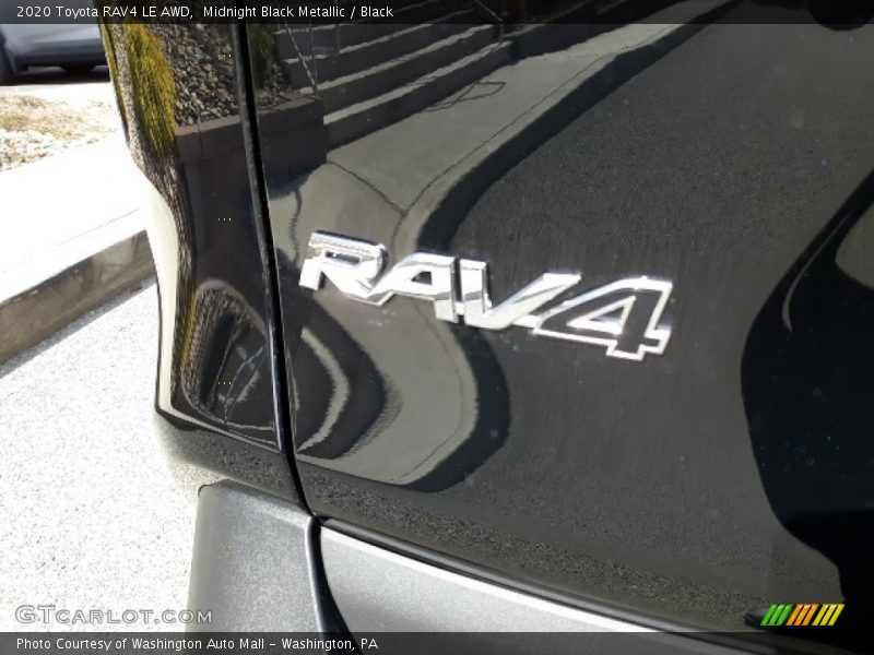 Midnight Black Metallic / Black 2020 Toyota RAV4 LE AWD