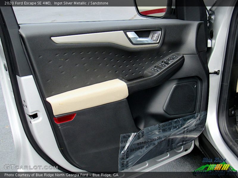 Ingot Silver Metallic / Sandstone 2020 Ford Escape SE 4WD