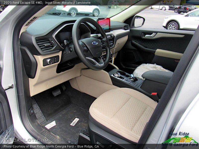 Ingot Silver Metallic / Sandstone 2020 Ford Escape SE 4WD