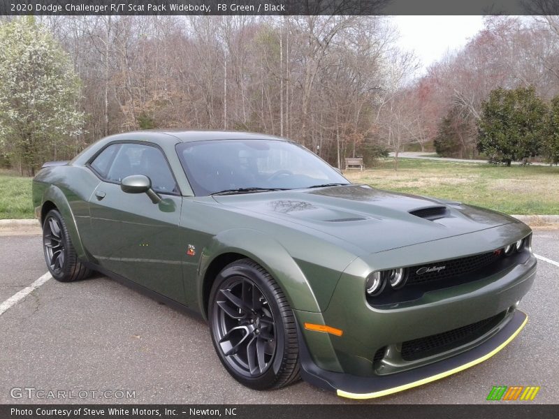 Front 3/4 View of 2020 Challenger R/T Scat Pack Widebody