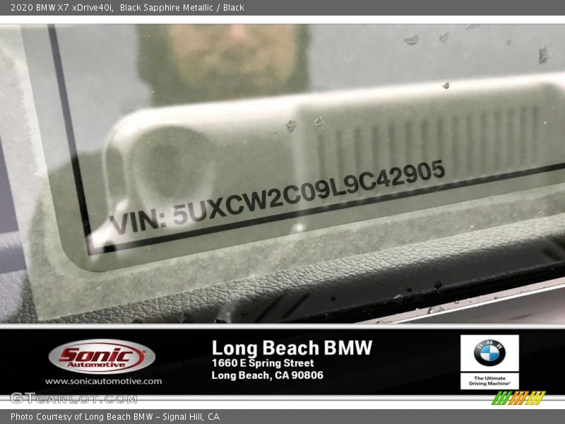 Black Sapphire Metallic / Black 2020 BMW X7 xDrive40i