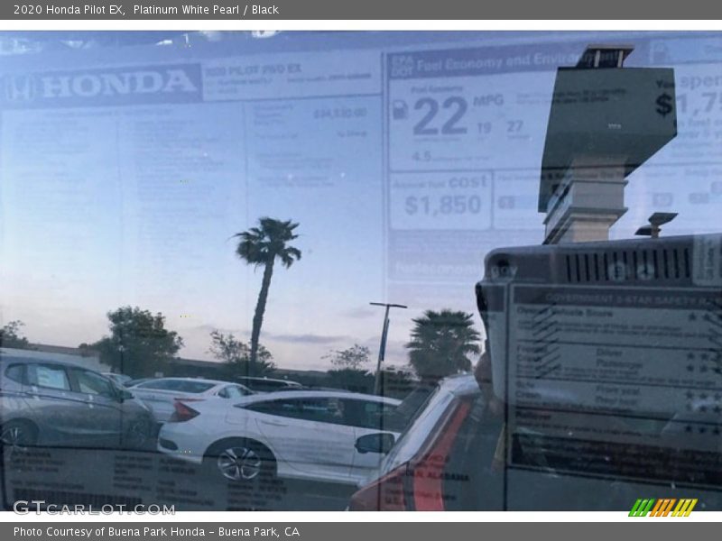 Platinum White Pearl / Black 2020 Honda Pilot EX