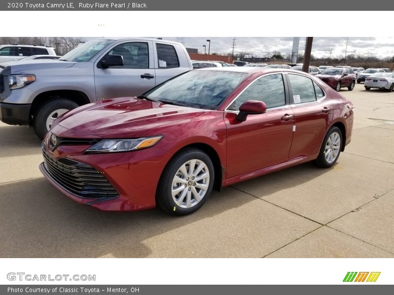 Ruby Flare Pearl / Black 2020 Toyota Camry LE