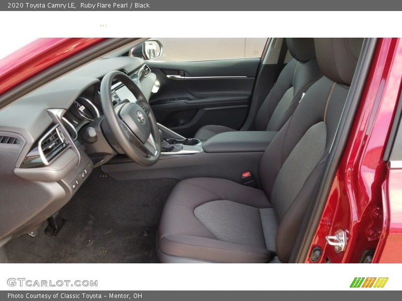 Ruby Flare Pearl / Black 2020 Toyota Camry LE