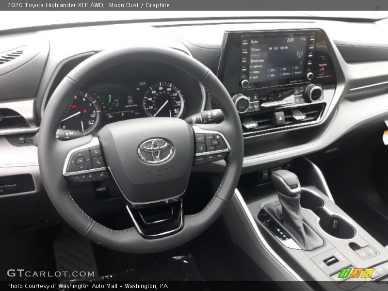 Moon Dust / Graphite 2020 Toyota Highlander XLE AWD
