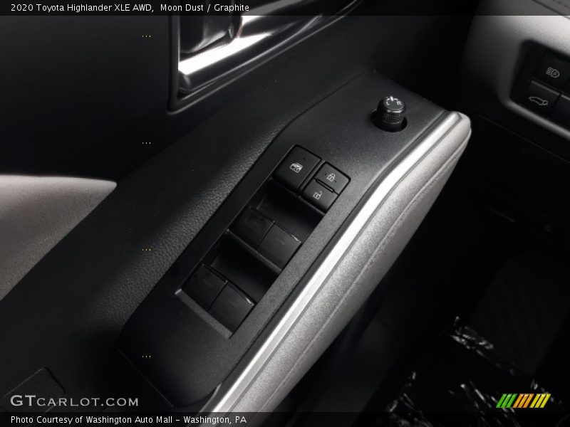Moon Dust / Graphite 2020 Toyota Highlander XLE AWD