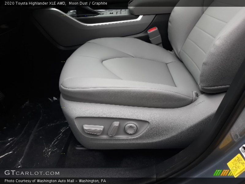 Moon Dust / Graphite 2020 Toyota Highlander XLE AWD